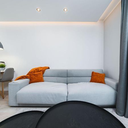 Sarah Apartments Old Town クラクフ エクステリア 写真
