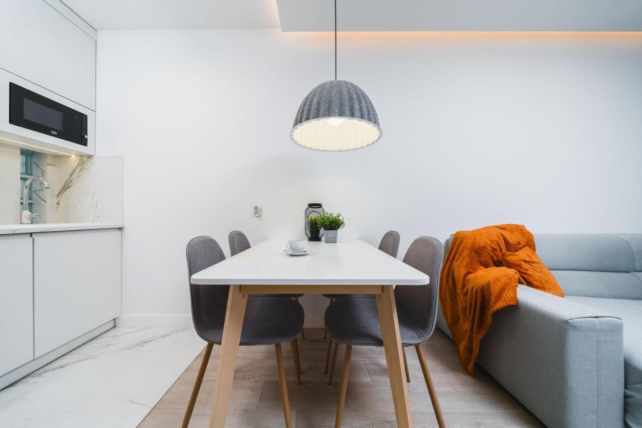 Sarah Apartments Old Town クラクフ エクステリア 写真