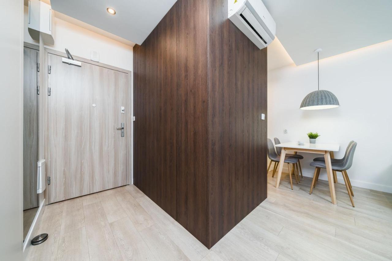 Sarah Apartments Old Town クラクフ エクステリア 写真